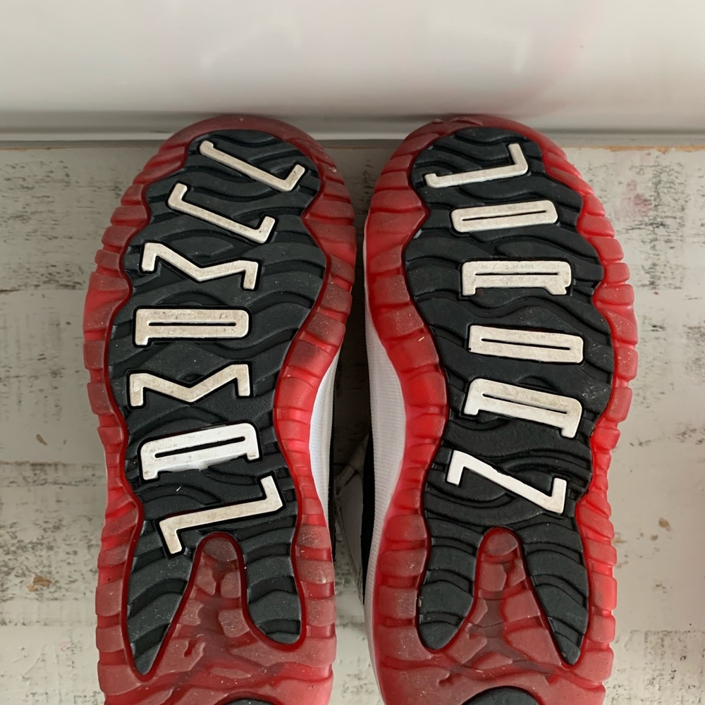 Air Jordan 11 Retro Low PS 'Concord-Bred - Picture 4 of 5